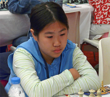 Ellen <b>Xiang (GU</b>-10) and Evan, below, are sisters from Houston, Texas. - player038