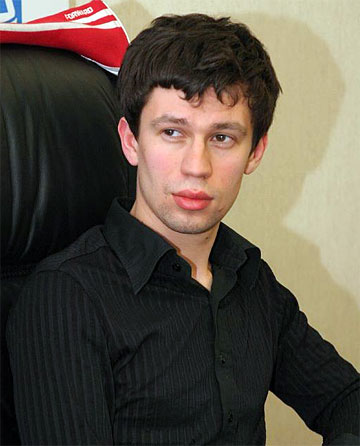 With this victory <b>Evgeny Alekseev</b> joins Levon Aronian in the lead - alekseev02