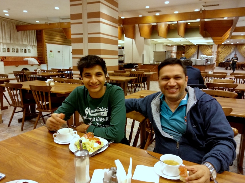 Vidit Gujrathi having dinner with his coach, Abhijeet Kunte after round 8 of the Aeroflot Chess Open 2018