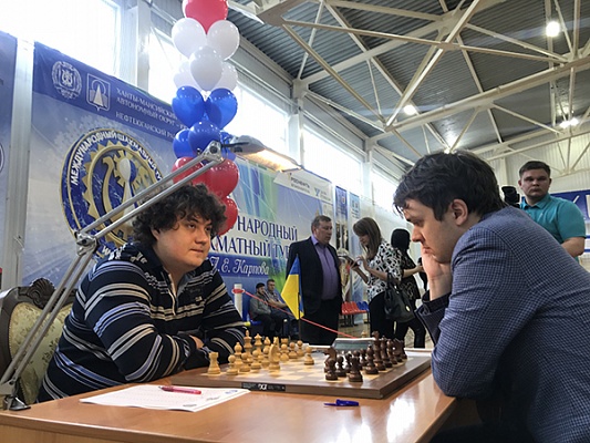 Anton Korobov and Vladimir Fedoseev during their first round game at the Karpov Poikovsky Tournament