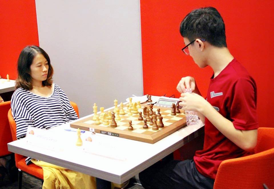 Gong Qianyun against Tin Jingyao in the final round of QCD-Prof Lim Kok Ann Grandmasters Invitational 2018 