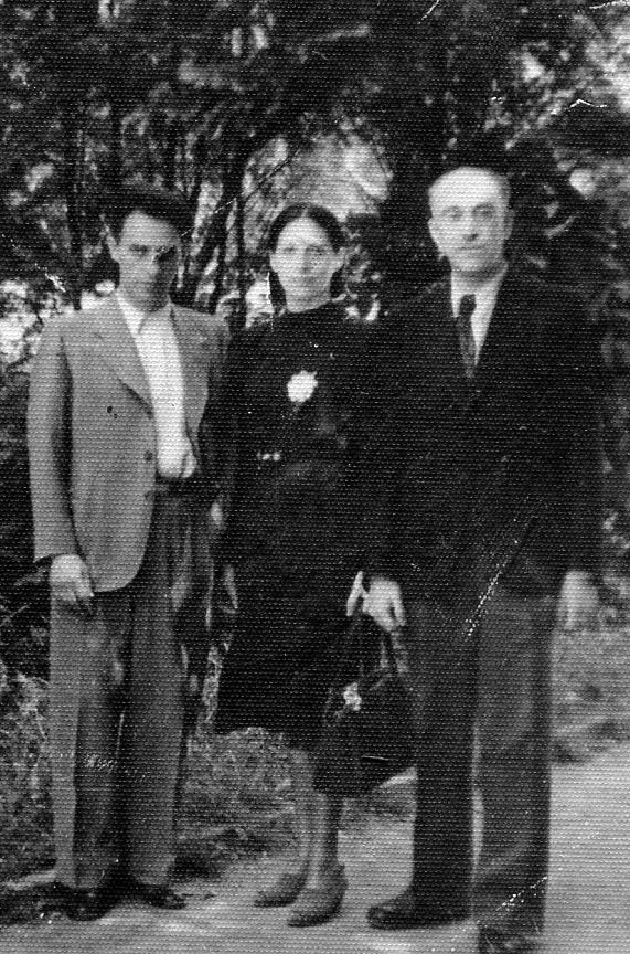 Robert, Ida and Dr. Nekhemia