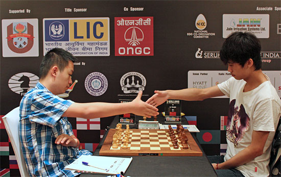 Lu, Shanglei is leading after 10 rounds of the Chinese Chess