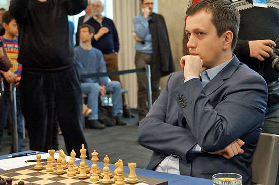 Carlsen-Aronian in Tata Steel Masters Round 1