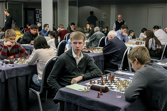 Exhibición del ruso Fedoseev en el torneo de 'Blitz' del Open Chess Menorca