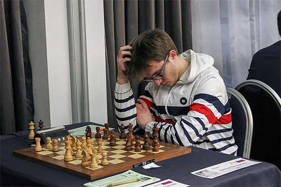 Exhibición del ruso Fedoseev en el torneo de 'Blitz' del Open Chess Menorca