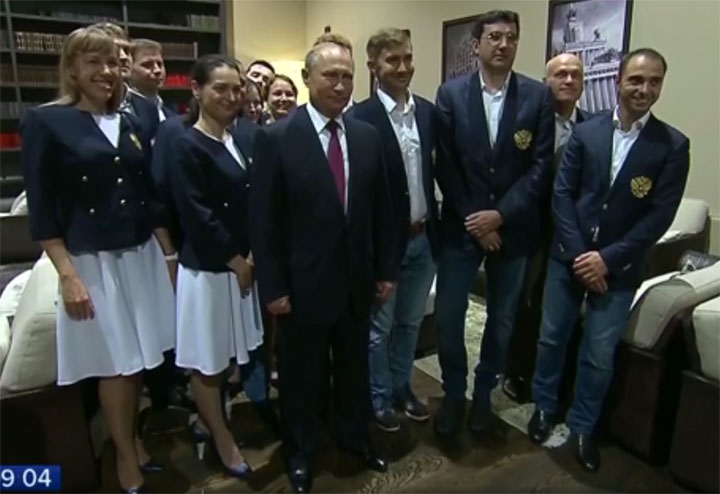 Vladimir Putin congratulated Russia's national chess teams