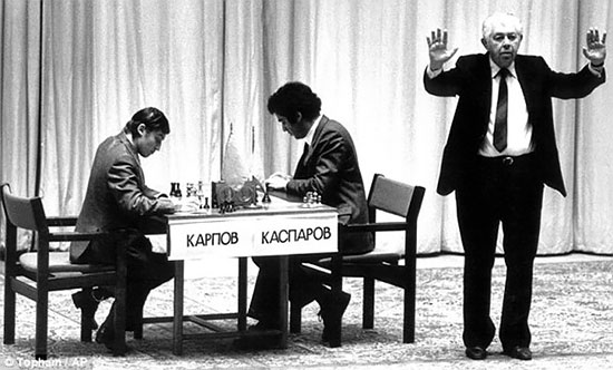 Anatoly Karpov vs Garry Kasparov (1984) Karpov Diem