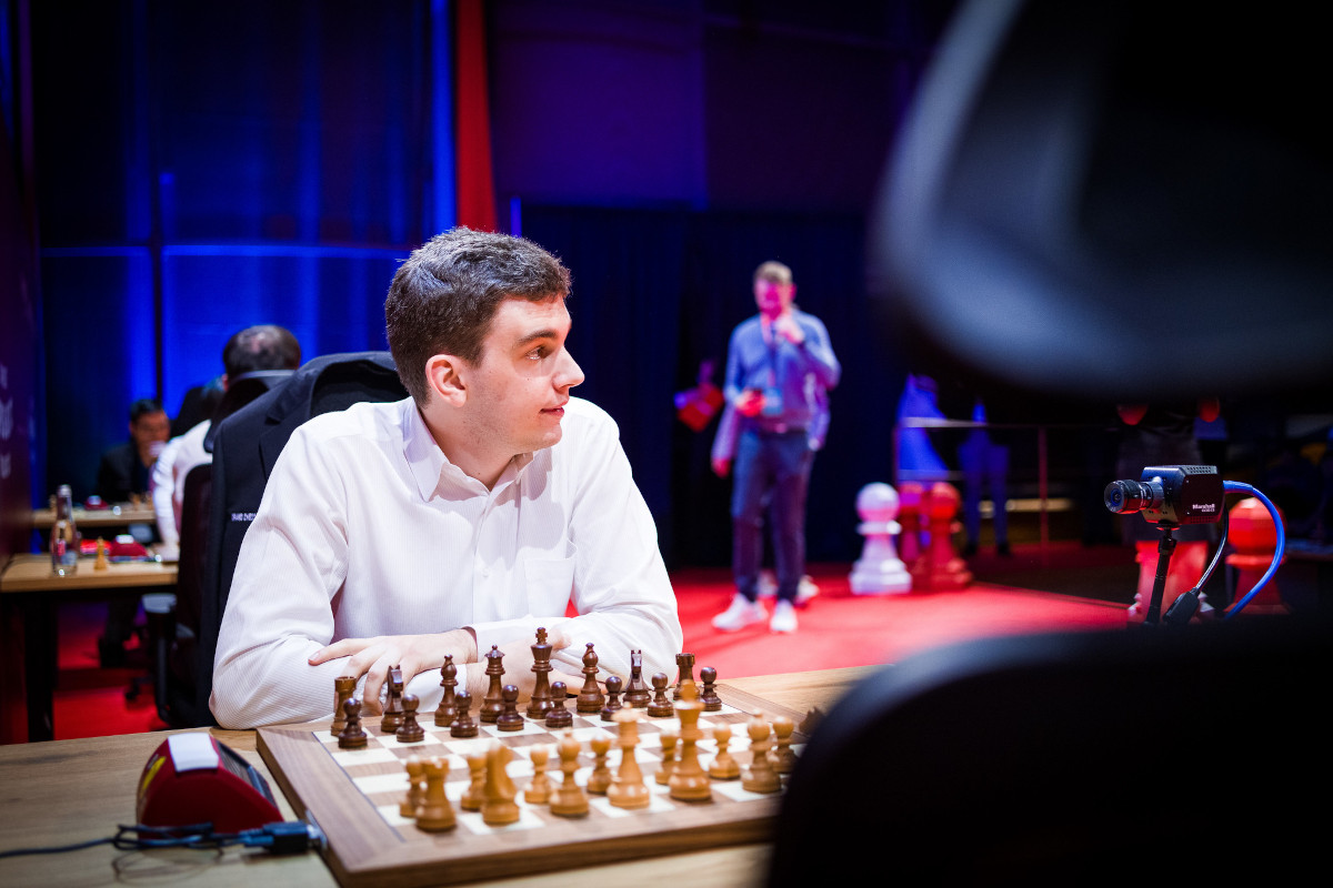Chess: Carlsen loses to a Pole in Poland with Polish Defence before winning  run, Magnus Carlsen
