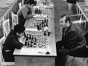 Anatoly Karpov vs Viktor Korchnoi  Dortmund Sparkassen (1994) #chess 