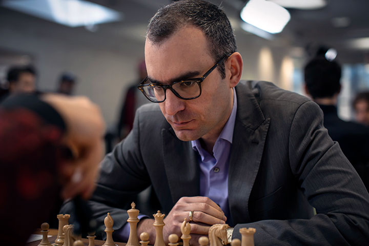 Human Chess Player Reaches 2900 FIDE Rating