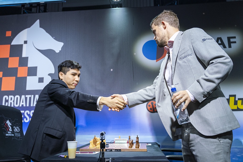 Grand Chess Tour 2019: Magnus Carlsen defeats Viswanathan Anand in round 7