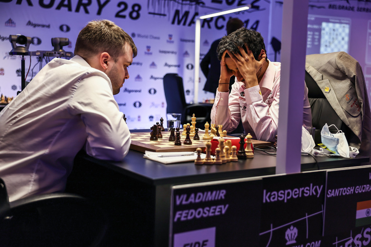 Giri and Vidit lead their groups with a full point at the FIDE