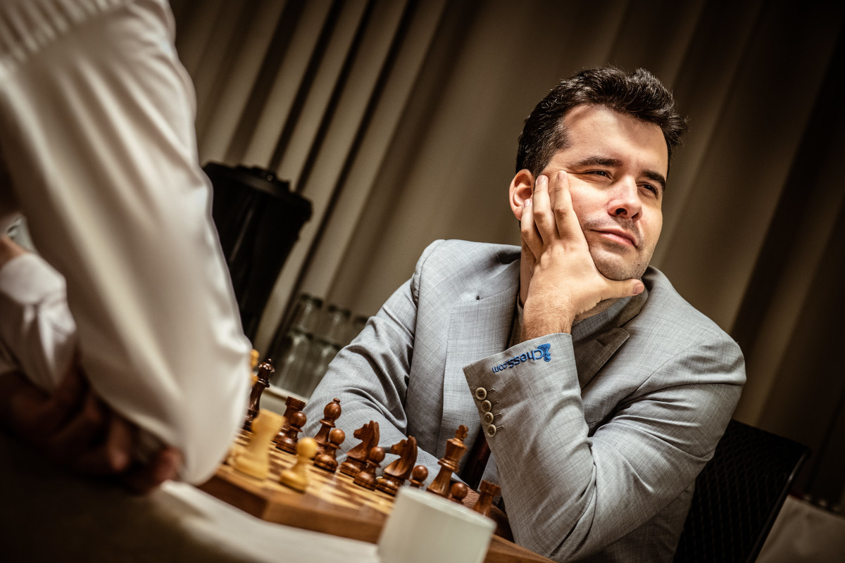 Ian Nepomniachtchi vs Magnus Carlsen