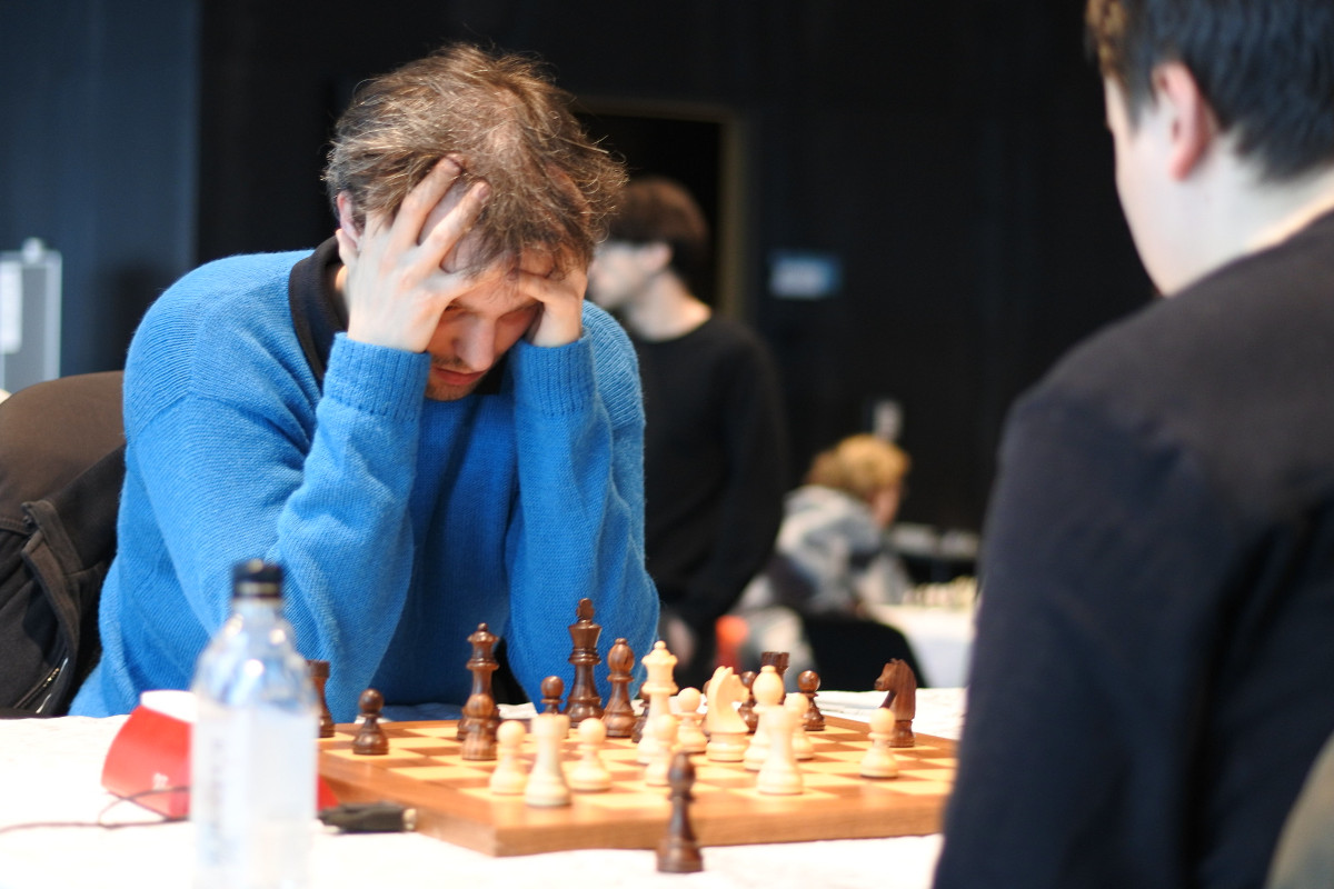 Tata Steel R1: Carlsen gambles, beats Firouzja