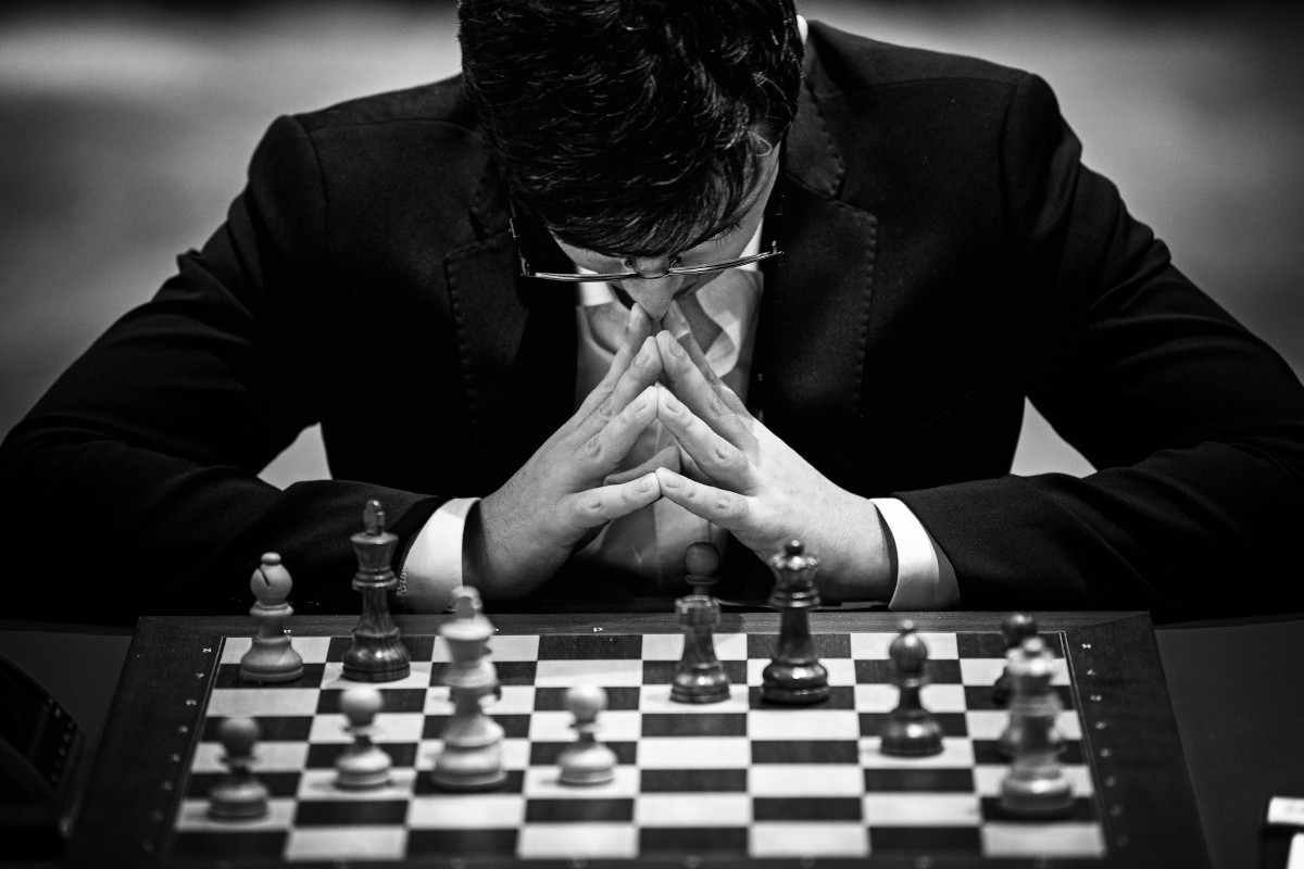 GM Supi(white) vs Magnus. Mate in 3, white to move : r/chess