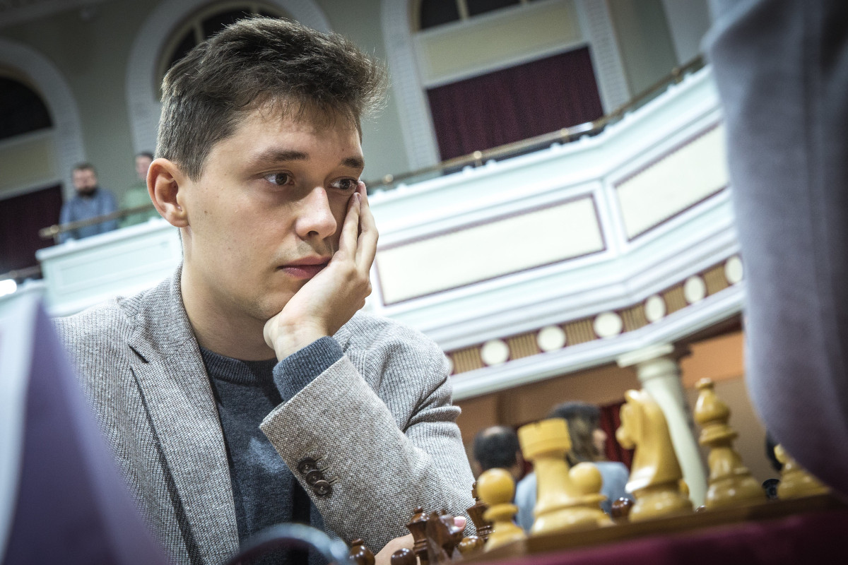 FIDE  Grand Swiss R8: Firouzja Increases Lead, Now World