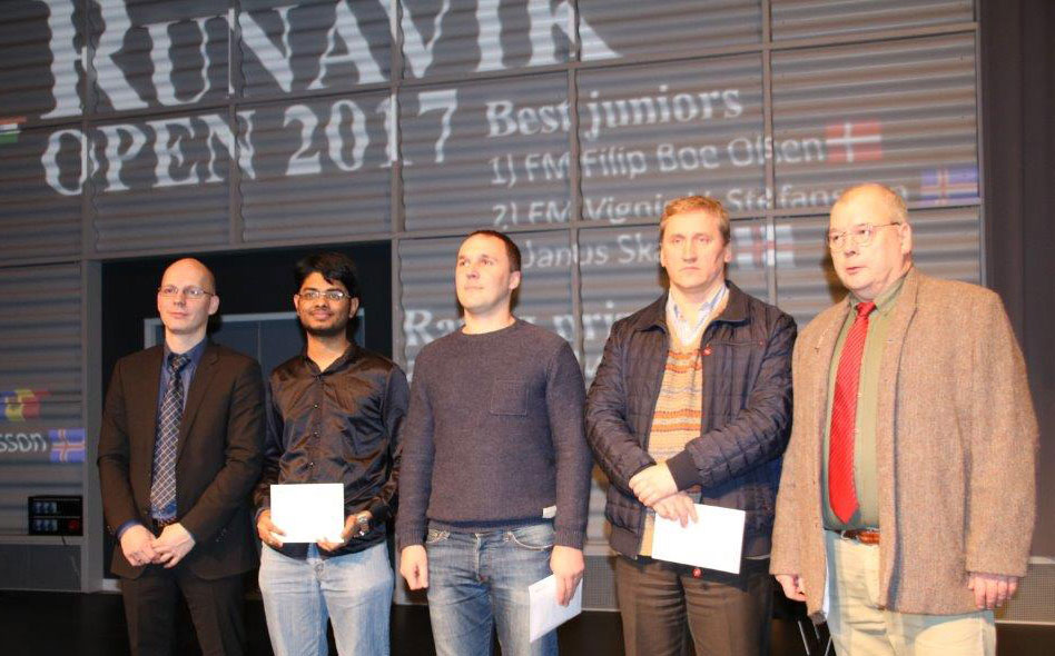 Top three winners with Mayor of Runavik and President of Faroese Chess Federation
