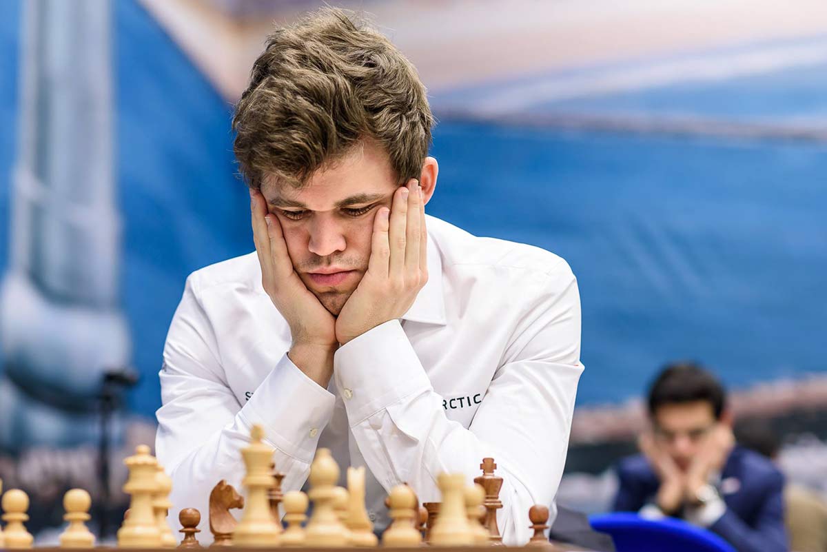 Carlsen still a frontrunner