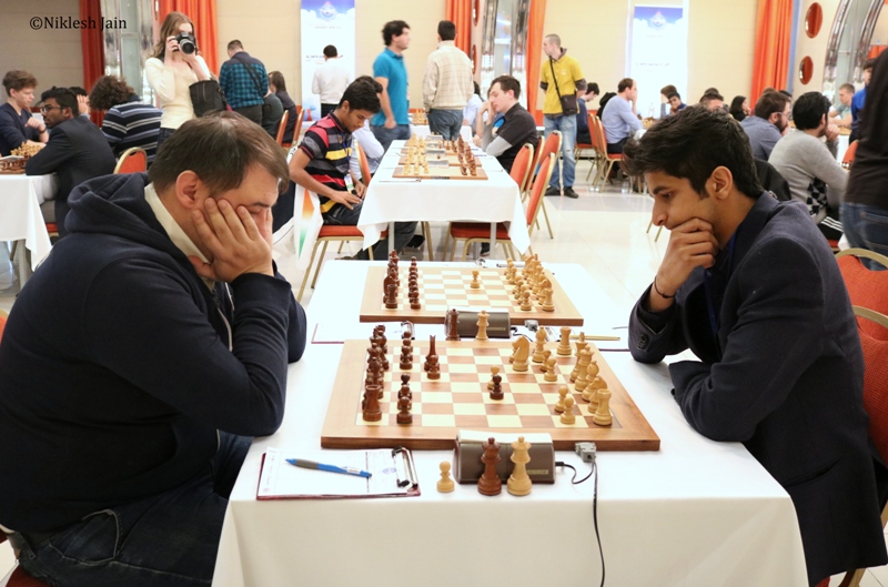 Final round game between Aleksey Aleksandrov and Vidit Gujrathi at the Aeroflot Open 2018