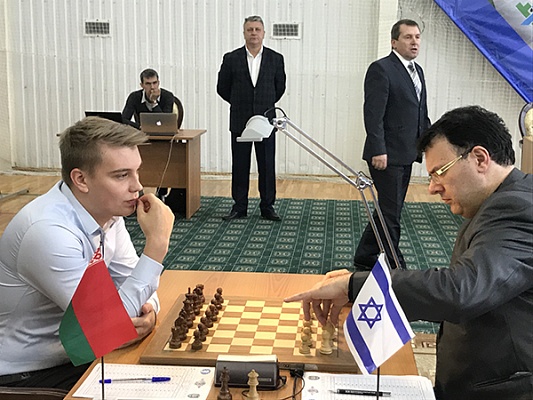 Emil Sutovsky playing against Vladislav Kovalev at the Karpov Poikovsky Tournament