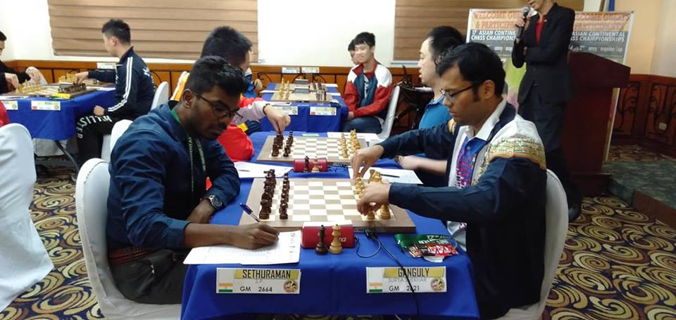 Sethuraman and Surya Shekhar Ganguly during the fifth round of the 17th Asian Continental Championship