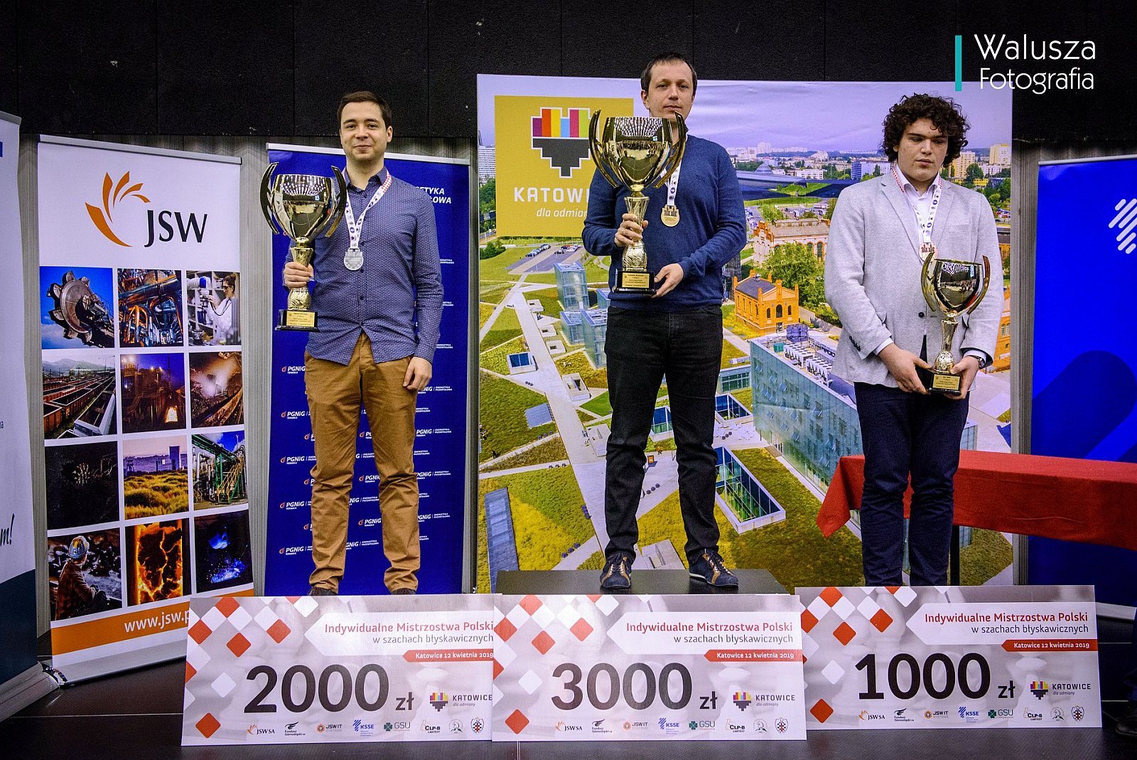 winners podium