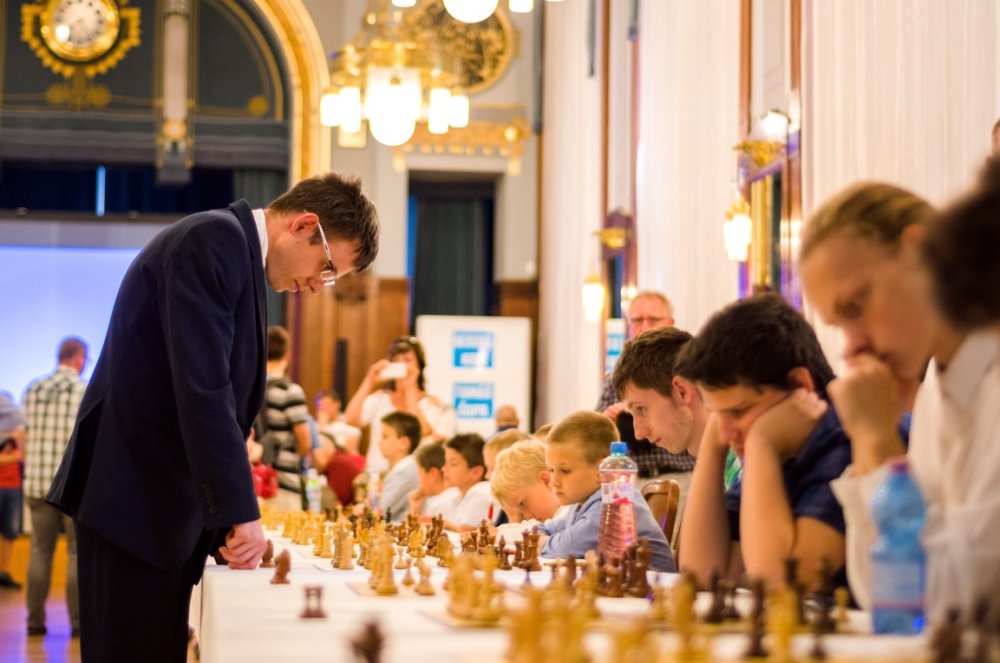 Live in Prague David Navara versus Ding Liren ChessBase