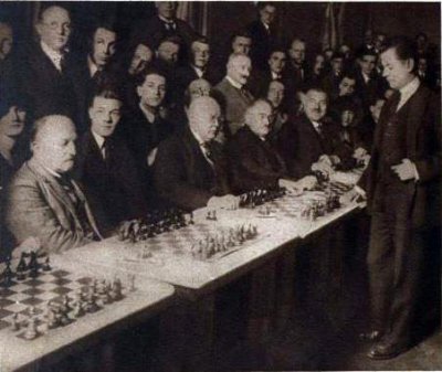 José Raúl Capablanca giving a 30 board simul in Berlin, June 1929