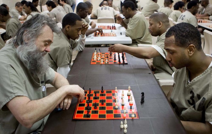chess, prisons, Chicago Tribune