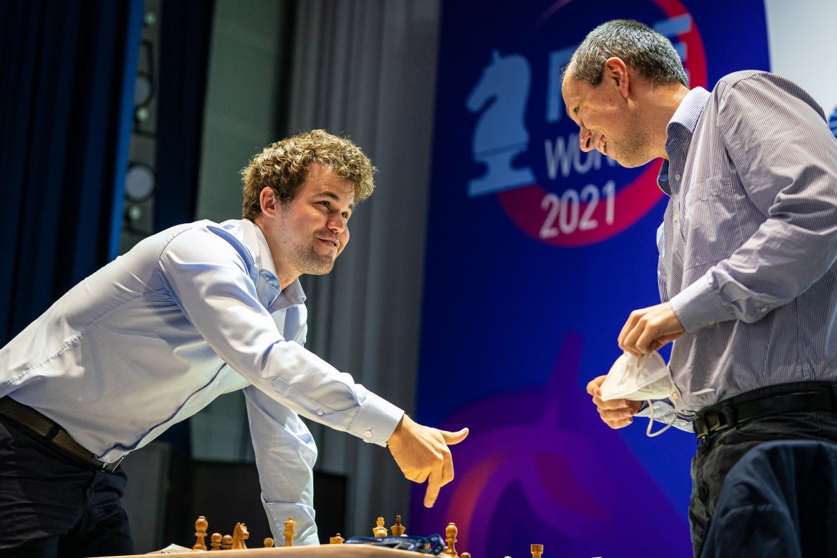 Magnus Carlsen, Radoslaw Wojtasze
