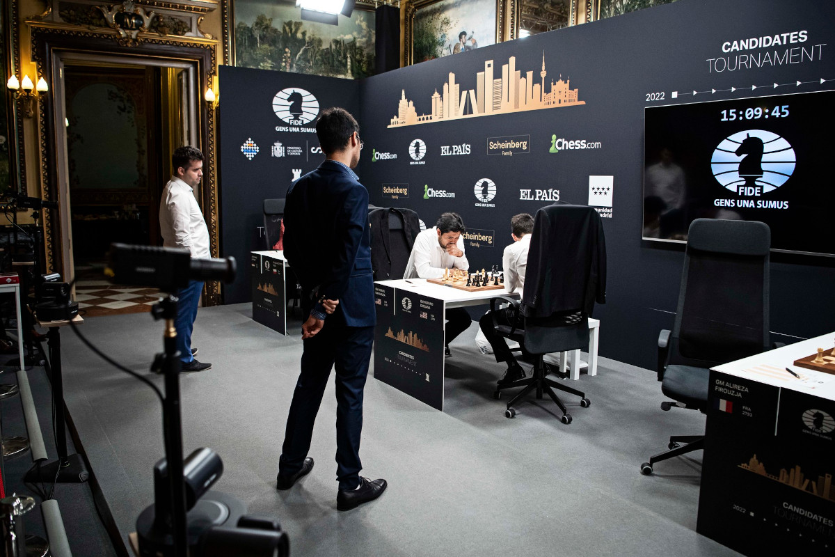 Nakamura loses first match at 2022 FIDE Candidates Tournament in explosive  start - Dot Esports