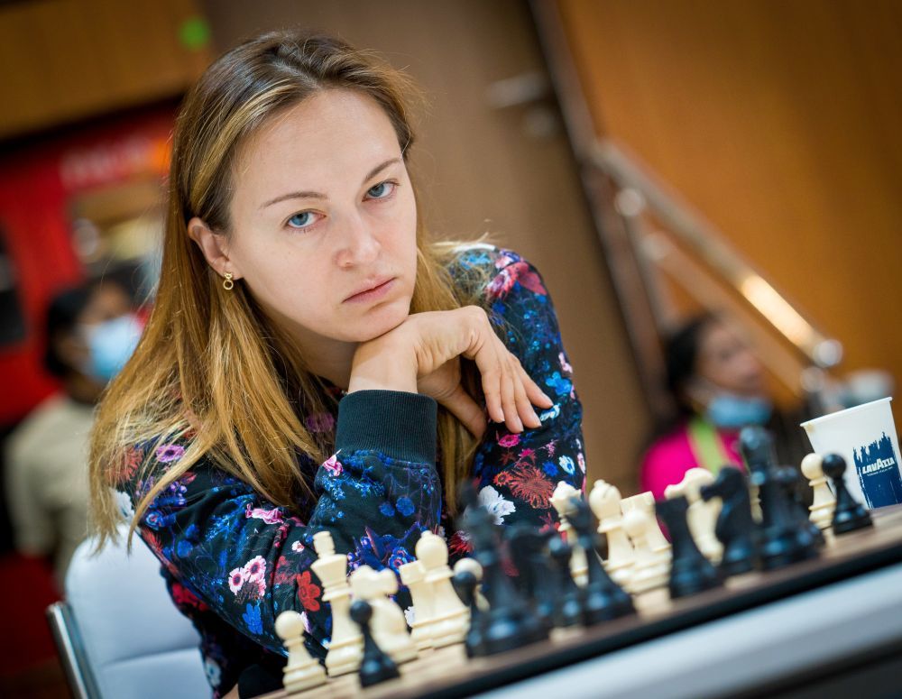 Odessa, Ukraine. 31st Mar, 2022. People play chess at the city