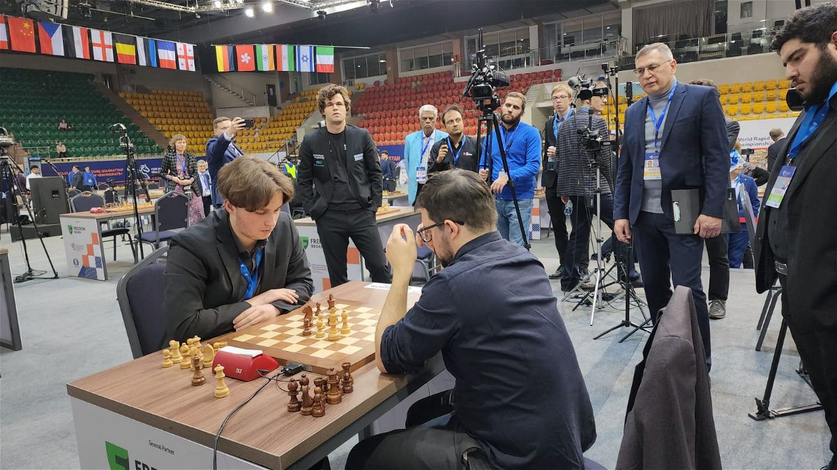 Carlsen and Tan Zhongyi win World Rapid Championship gold
