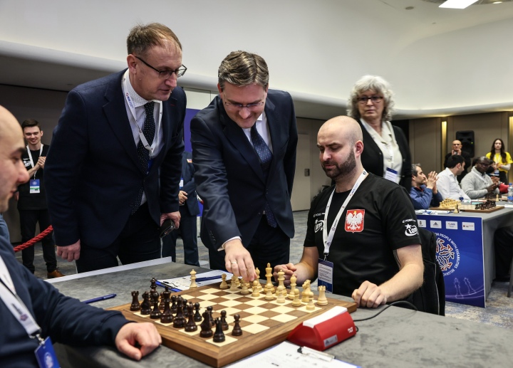Poland makes history as the winner of the first Chess Olympiad for