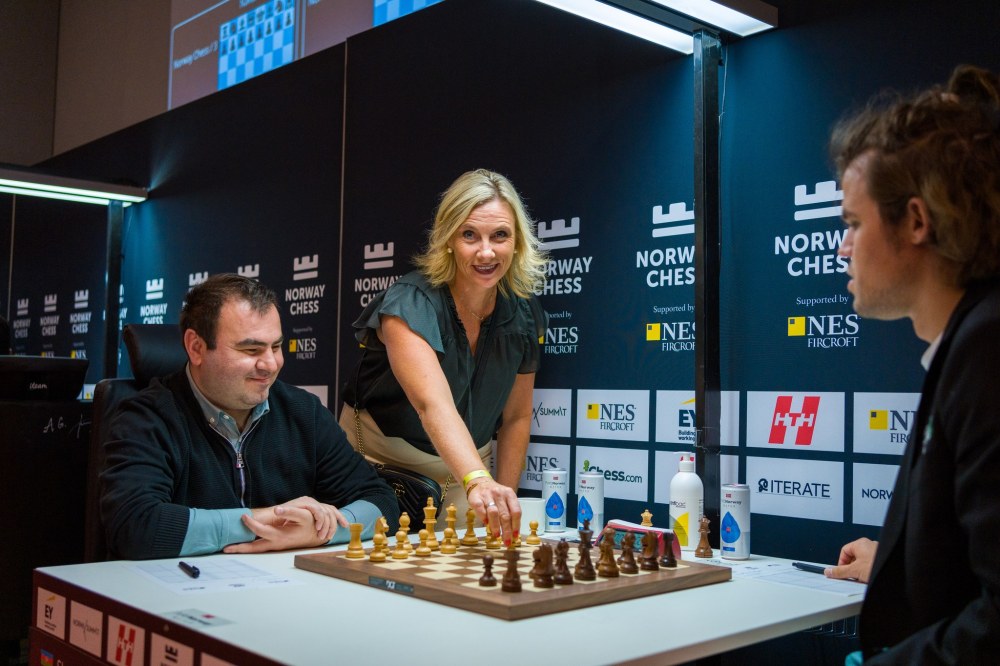 Carlsen - Tari, así fue la jornada 8 del Altibox Norway Chess