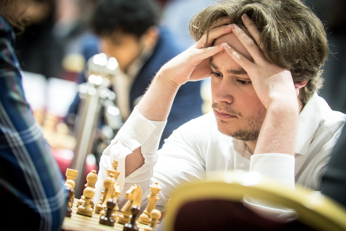 Grand Swiss: Five-player leading pack