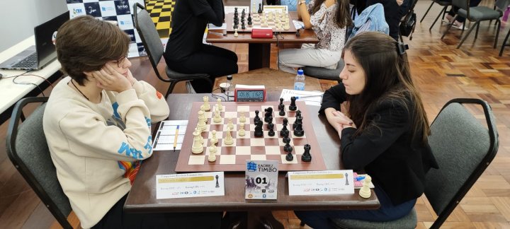 The Best Chess Games of Julia Alboredo 