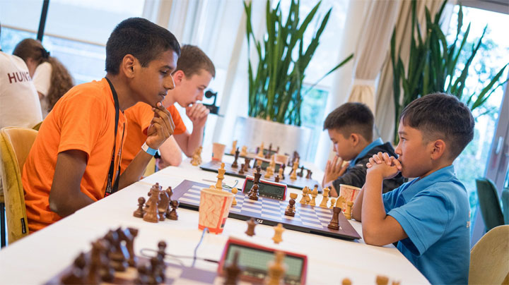 A Crushing miniature Fide World youth under 16 Chess Olympiad