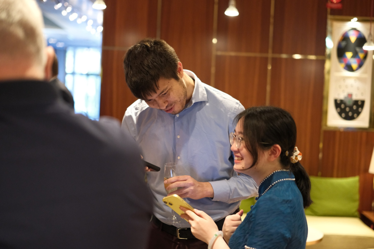 Ray Robson, Tan Zhongyi