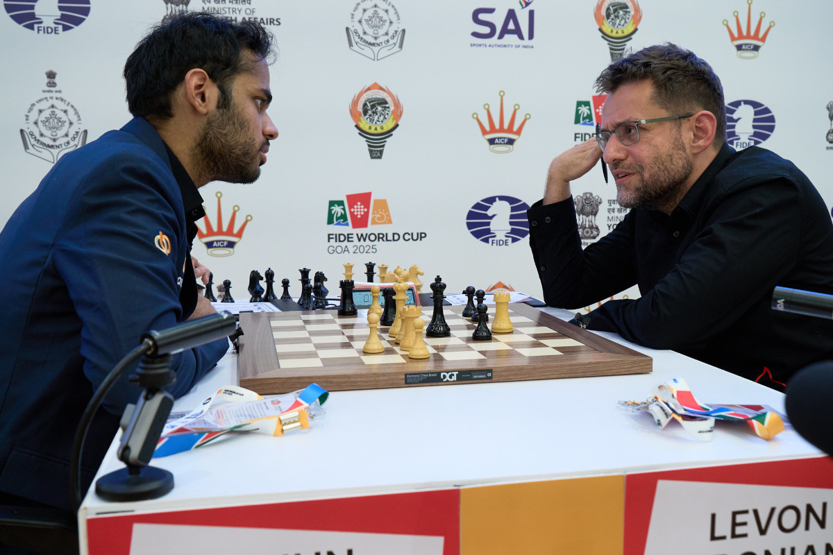 Arjun Erigaisi, Levon Aronian
