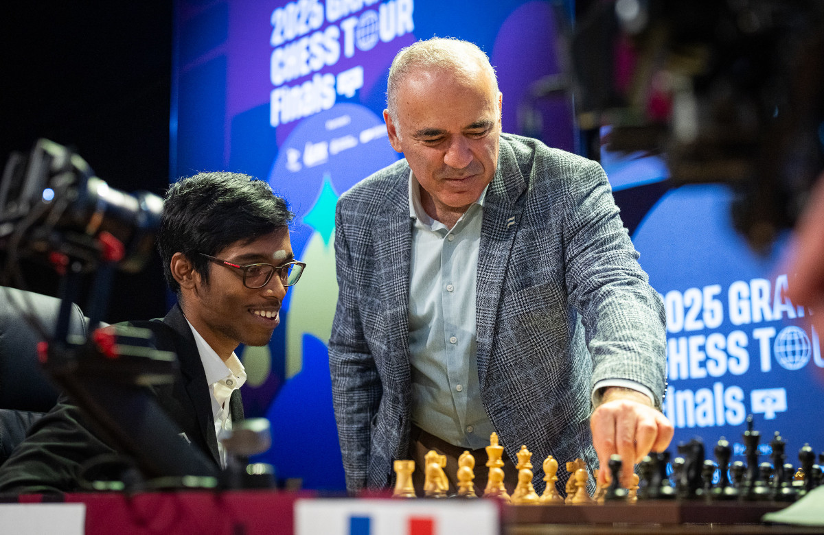 Praggnanandhaa Rameshbabu, Garry Kasparov