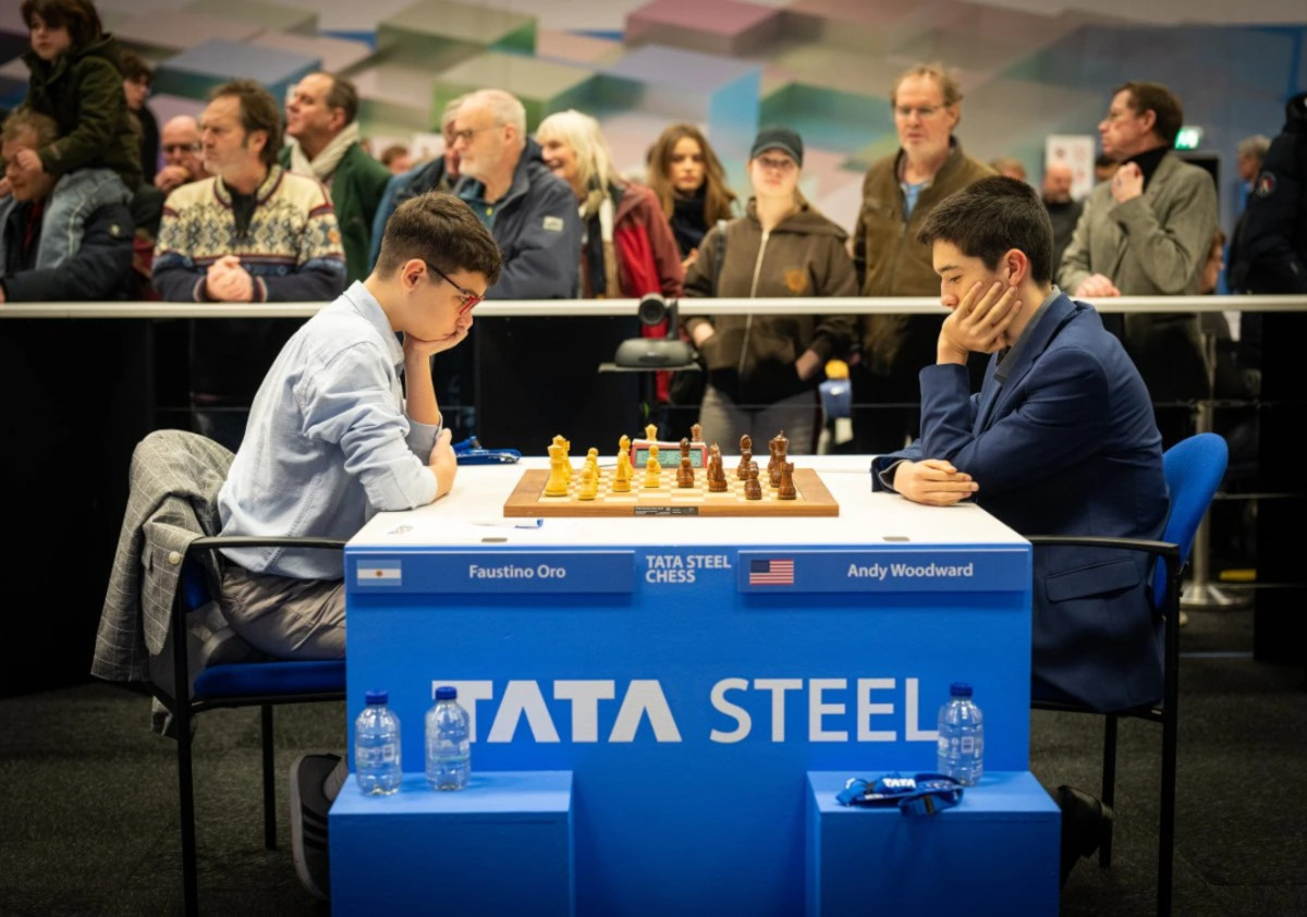 Faustino Oro, Andy Woodward