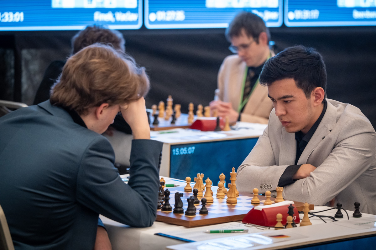 Nodirbek Abdusattorov