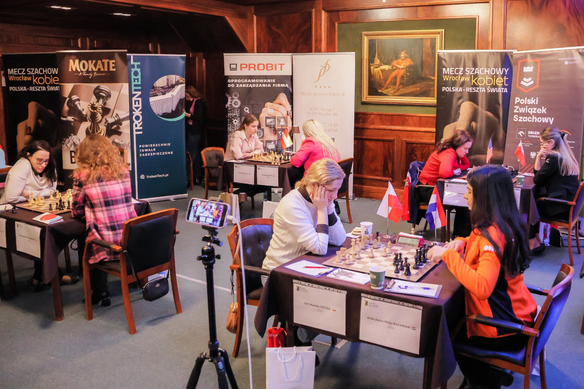 Krystyna Hołuj-Radzikowska Memorial