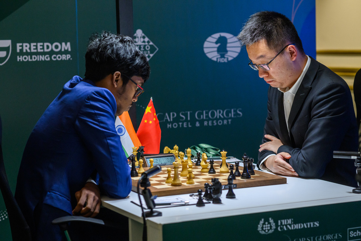 Praggnanandhaa Rameshbabu, Wei Yi