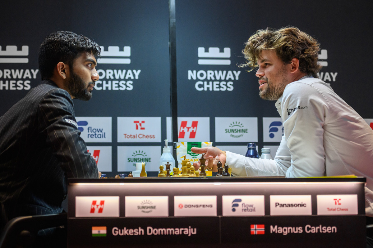 Gukesh Dommaraju, Magnus Carlsen