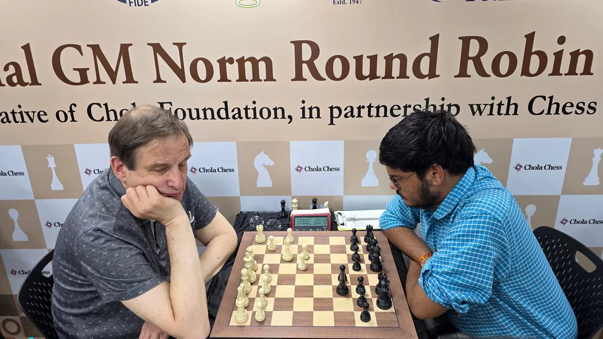 Michal Krasenkow, Anuj Shrivatri
