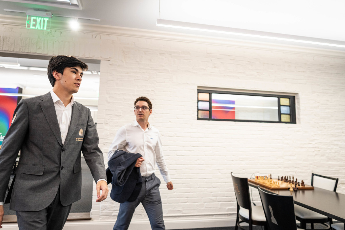 Javokhir Sindarov, Fabiano Caruana