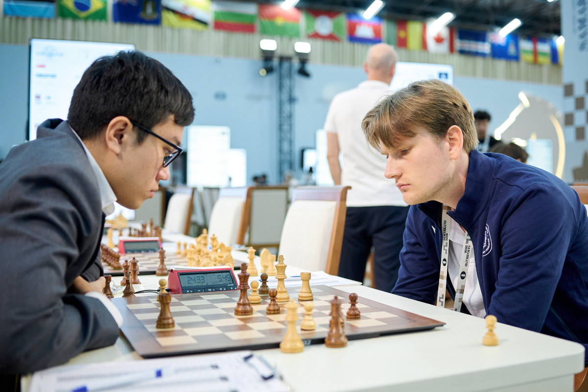 Tin Jingyao, Johan-Sebastian Christiansen